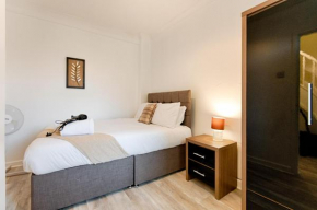 Perfect Base to Stay in Swansea - TV in every Bedroom!